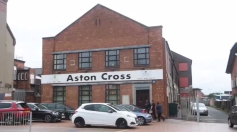 Επίθεση με μαχαίρι σε εκκλησία στο Μπέρμιγχαμ – Τρεις τραυματίες